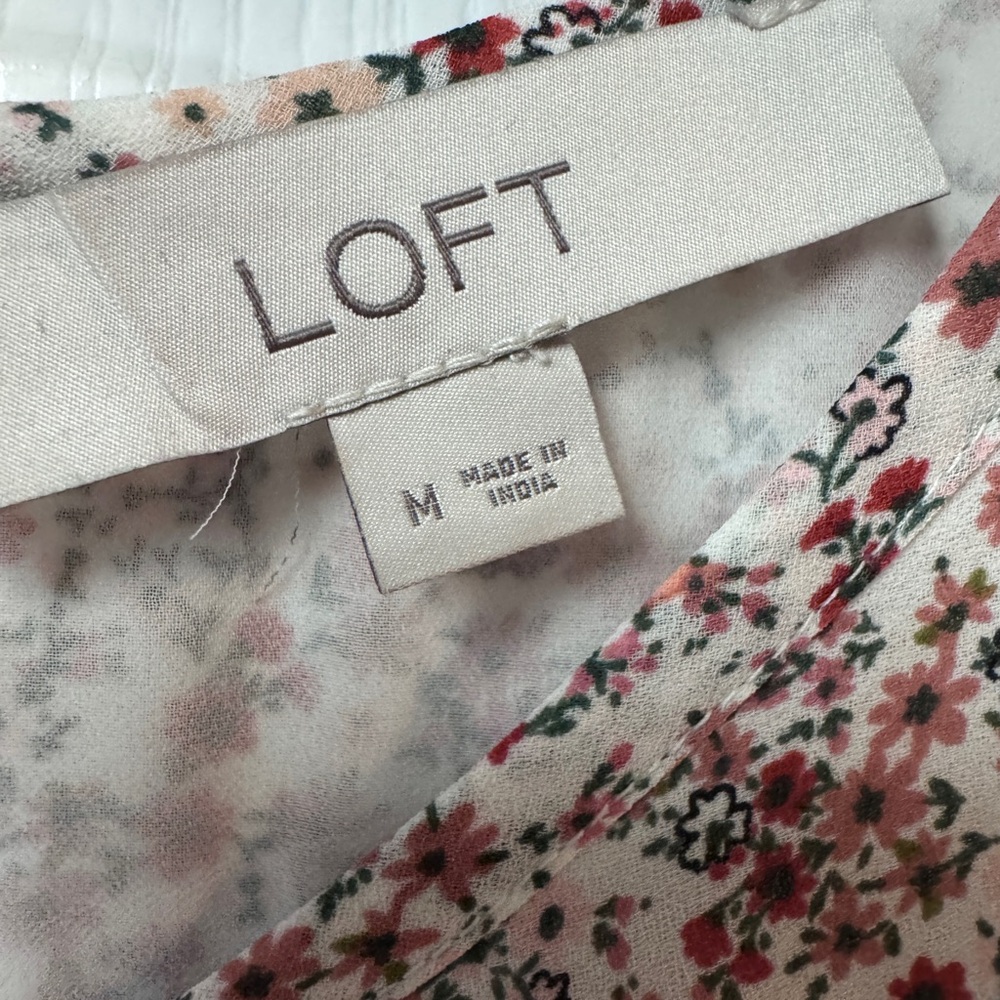 LOFT Floral Puff-Sleeve Blouse in Cream and Mauve - Picture 3 of 5